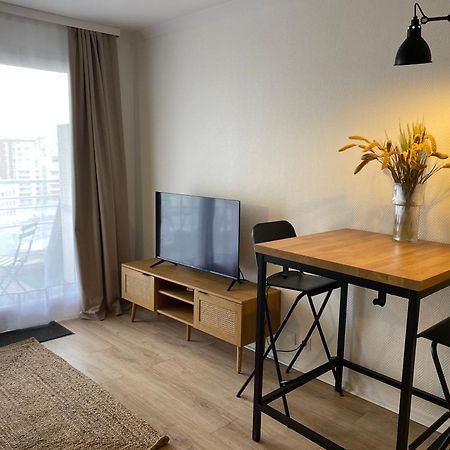 Cosy Apartment In La Defense กูร์เบอวัวร์ ภายนอก รูปภาพ