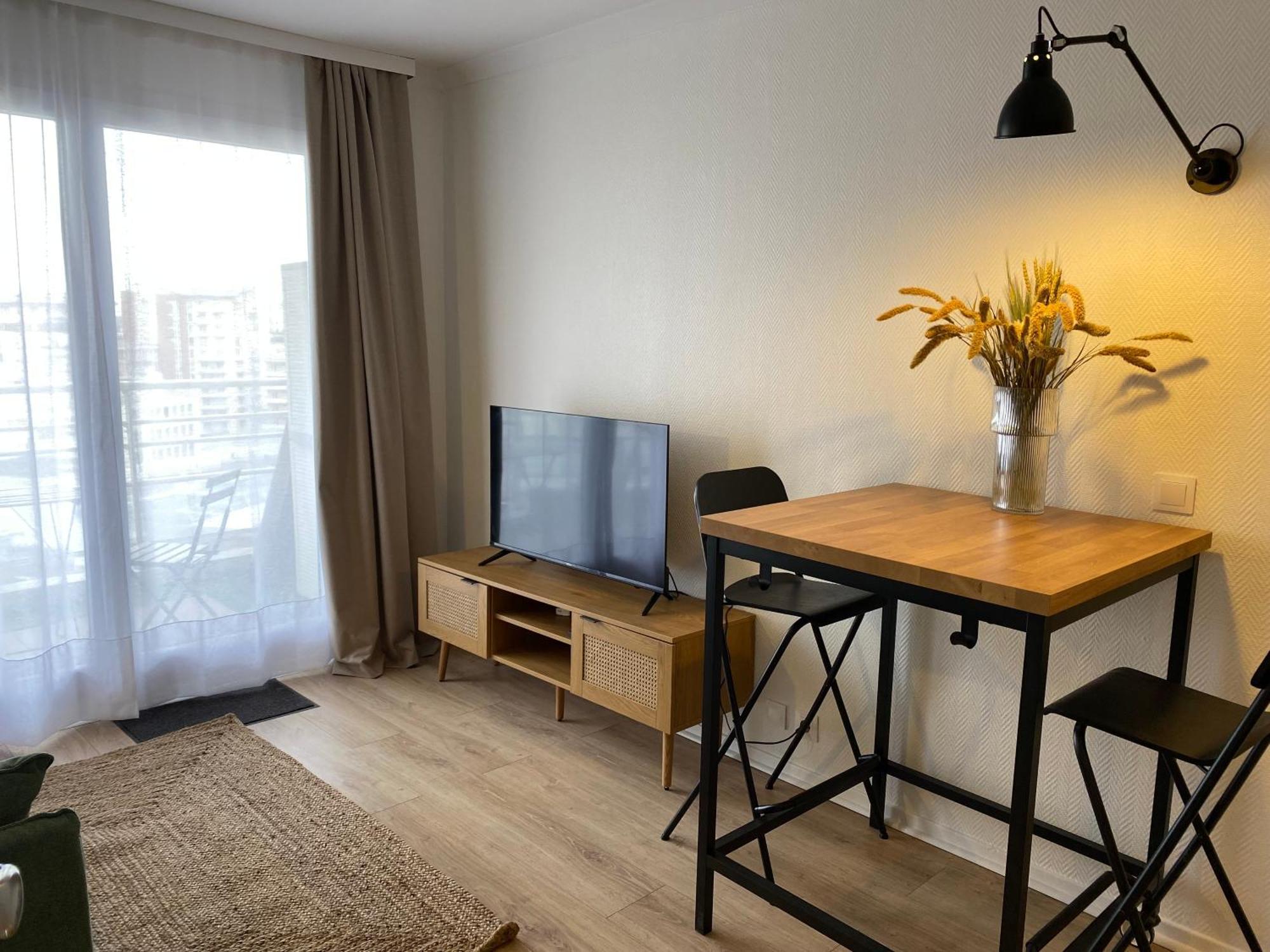 Cosy Apartment In La Defense กูร์เบอวัวร์ ภายนอก รูปภาพ